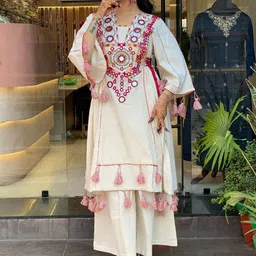 Brand Hill Women Ethnic Motifs Embroidered Mirror Work A-Line Kurta with Palazzo image 3