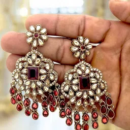 BFC - BUY FOR CHANGE Floral Drop Earrings-picture-13