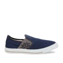Woodland Men's Navy Plimsolls image 1