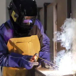 Colorado Large Viewing Solar & Battery Powered Auto Darkening Welding Helmet image 3