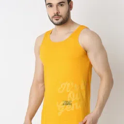Underjeans by Spykar CHROME YELLOW 100% Cotton Solid Regular Fit Vests image 3