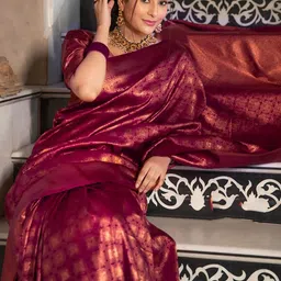 AMRUTKALA SAREES Woven Design Zari Silk Blend Banarasi Saree image 2