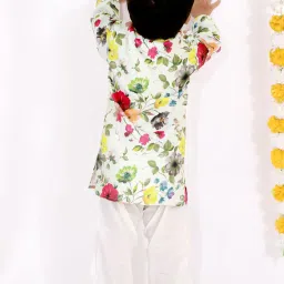 Little Bansi Kids Green Floral Print Kurta Set image 2