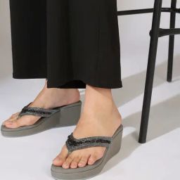 Inc.5 Women's Pewter Thong Wedges-picture-3