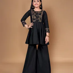 Fashion Dream Cotton Blend Woven Three Fourth Sleeves Floral Foil Printed & Gota Lace Embellished Kurti Sharara Set - Black-image-85