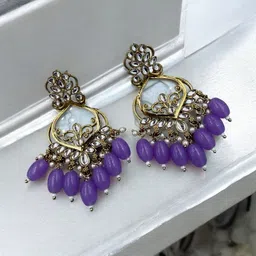 Women Click Geometric Drop Earrings image 4