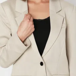 Vero Moda Beige Regular Fit Blazer image 5