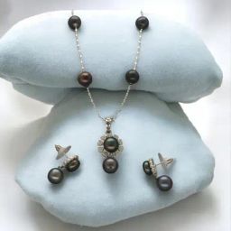 Sri Jagdamba Pearls Laris Pearl Pendant Set for Women-picture-27