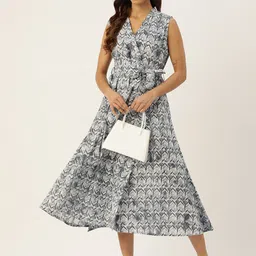 FERANOID Floral Print Midi Dress image 5