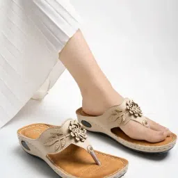 Shoetopia Kids Beige Thong Wedges-image-62