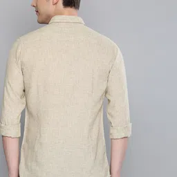 Mast & Harbour men Beige & White Regular Fit Checked Casual Shirt image 2