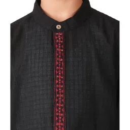 Fabindia Kids Black Solid Full Sleeves Kurta image 5
