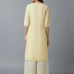 W Yellow Cotton Embroidered Straight Kurta image 2