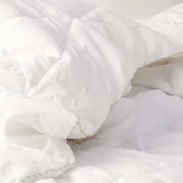 Spaces White Polyester 150 TC Bamboo Soft Double Bed Quilt Rajais image 5