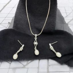 Sri Jagdamba Pearls Cally Pearl Pendant Set for Women-picture-5