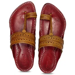 Kalapuri Men's Yellow Kolhapuri Sandals image 5