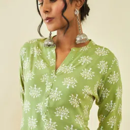 Soch Green Rayon Foil Print Straight Kurta with Pocket image 5