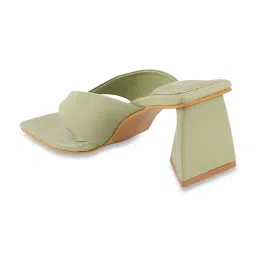 Shoetopia Women's Green Thong Sandals image 5