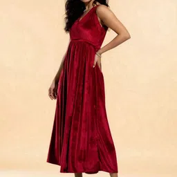 DressBerry Velvet Fit & Flare Midi Dress-picture-42