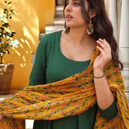 Aaghnya Women Floral Regular Kurta with Palazzos & With Dupatta image 3