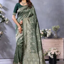 DIVASTRI Woven Design Zari Silk Blend Banarasi Saree-picture-30