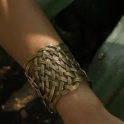 SOUL WORKS Celtic Knot Cuff image 1