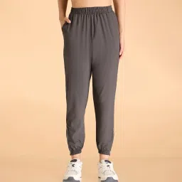 Kica Comfortable Lightweight Tracks With Fast-Drying Fabric And Zip Opening image 1