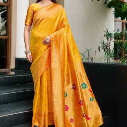 Kalista Ethnic Motifs Zari Silk Blend Paithani Saree image 4