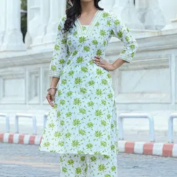 SAK JAIPUR Women Floral Printed Regular Kurta with Palazzos-picture-41