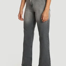 Bene Kleed Men Straight Fit High-Rise Heavy Fade Jeans image 4