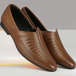 Blue Horse Men Tan Sandals-picture-33