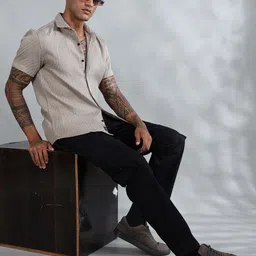 HOUSE OF MAHNOTS Men Comfort Slim Fit Opaque Checked Casual Shirt-picture-16