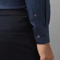 Luxure By Louis Philippe Blue Cotton Regular Fit Printed Shirt image 5