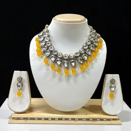 Saree Swarg Brass Plated & Stone Studded Alloy Jewellery set image 5