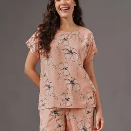 Clovia Peach Comfort Fit Floral Print Night Suit-image-32