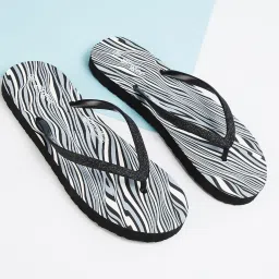 Ginger by Lifestyle Women's Black Flip Flops image 1