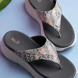 Inc.5 Women's Grey Thong Sandals image 1