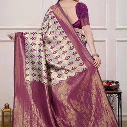 Aaishvyapparels Woven Design Zari Art Silk Handloom Banarasi Saree image 3
