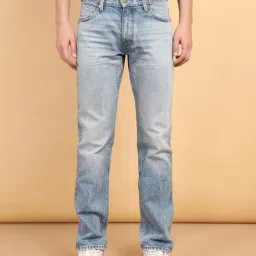 Wrangler Millard Light Blue Straight Fit Heavily Washed Cotton Jeans-image-81