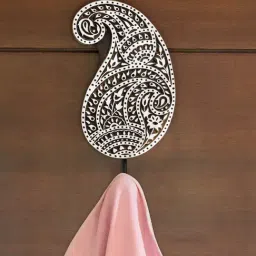 ExclusiveLane 'Pleasant Paisley' Hand-Carved Block Wall Hook & Towel Holder In Sheesham Wood-image-41