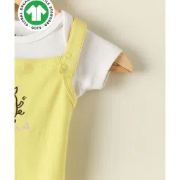 Greendigo Kids Yellow & White Printed T-Shirt, Dunagree with Blanket image 5