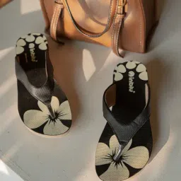 Inblu Women's Black Thong Wedges-picture-20