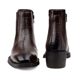 Bxxy Men Textured Height Increasing Elevator Heel Chelsea Boots image 5