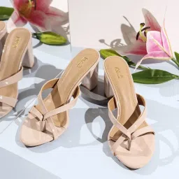 Inc.5 Women's Beige Thong Sandals image 1