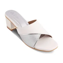 Tresmode Women's White Casual Sandals image 1