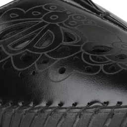 Inc.5 Women's Black Casual Loafers image 5