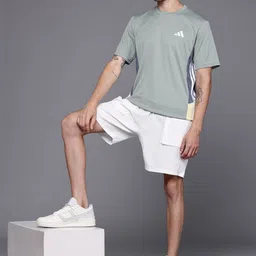 ADIDAS Training Essentials Colourblocked T-shirt image 4