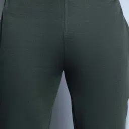 Vimal Jonney Olive Regular Fit Printed Hooded Sweatshirt & Trackpants Set image 5