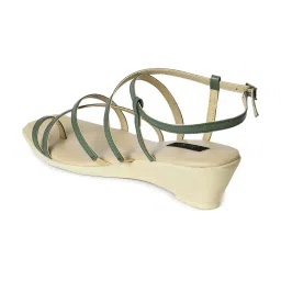 Aurelia Women's Green Toe Ring Wedges image 5