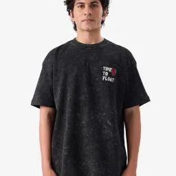 The Souled Store Pennywise: Time To Float Black Oversized T-Shirt image 1